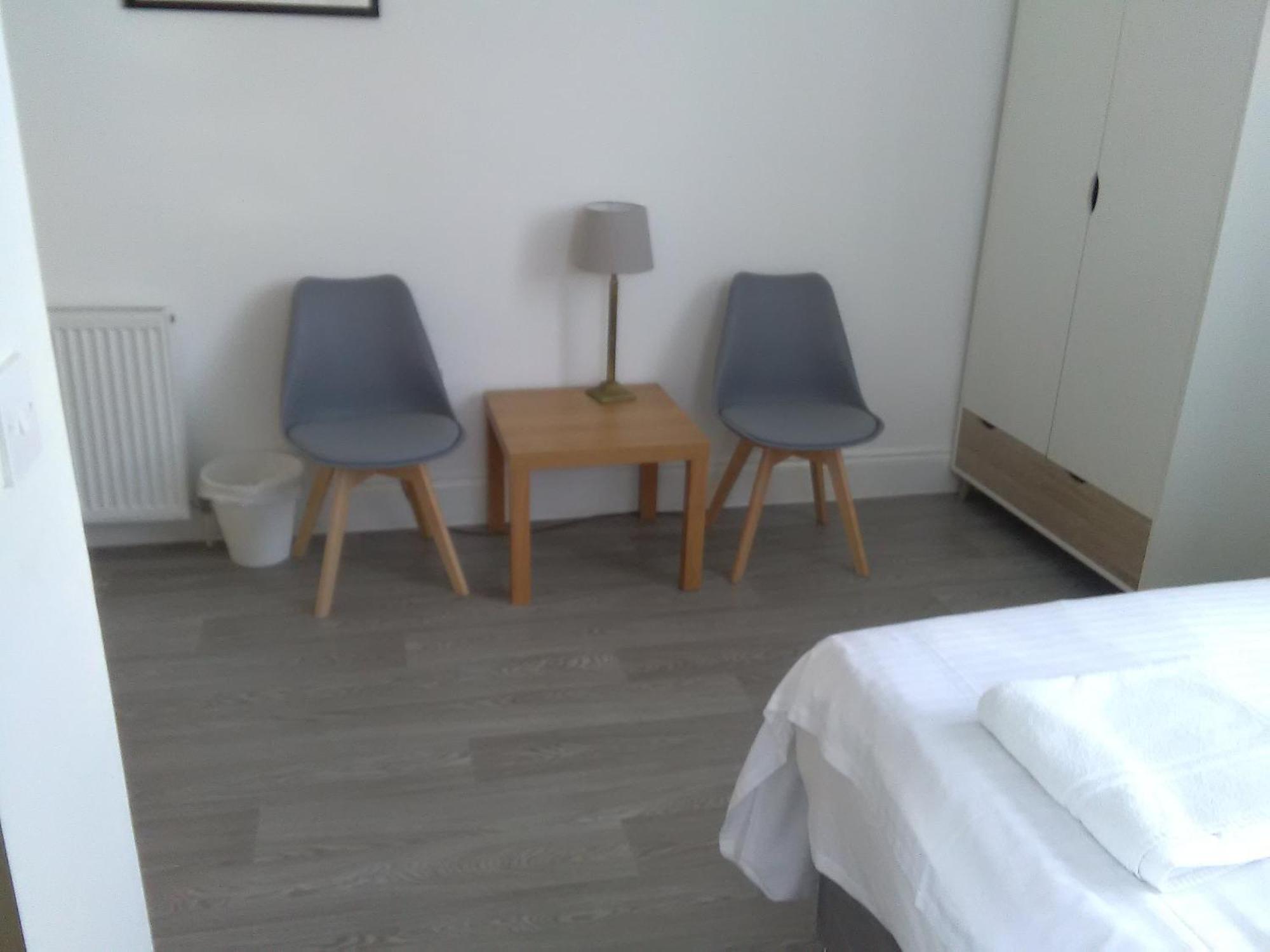 Clifton Hotel Newcastle Rum bild